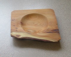 Shallow yew dish by Geoff Christie